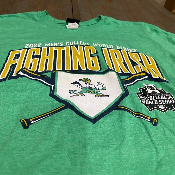 Blue 84 Green Fighting Irish Tee. Cws short sleeve men’s size medium - Picture 3 of 4